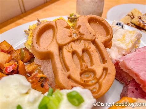 which disney breakfasts are the cheapest